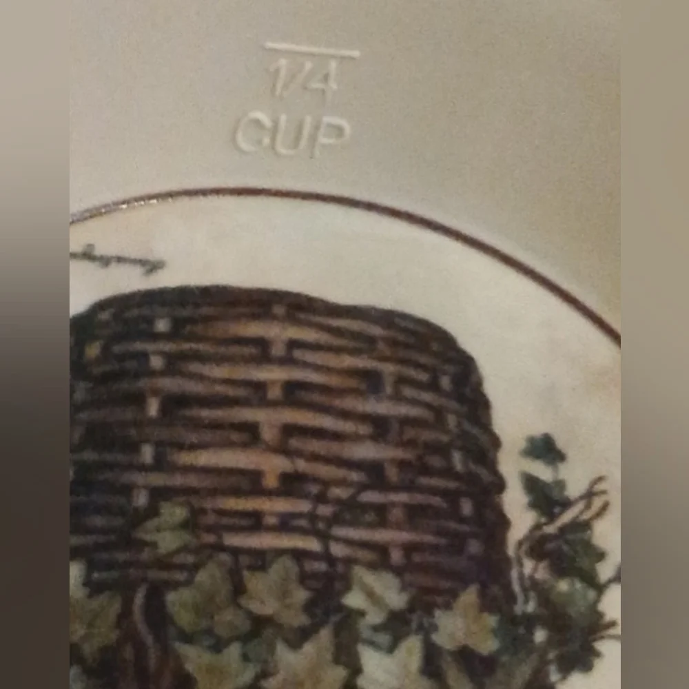 Vintage Melamine Spoon Rest | 1/4 Cup Measuring Tool